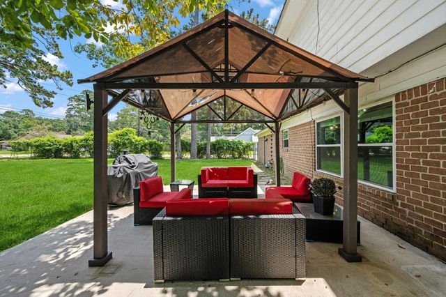 1902 Indian Shores Road, Crosby, TX 77532