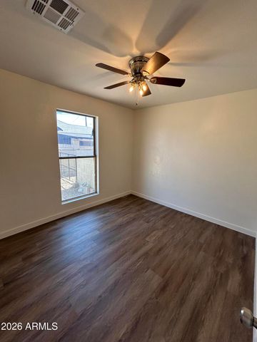 833 E Marguerite Avenue, Phoenix, AZ 85040