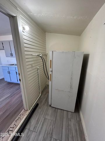 833 E Marguerite Avenue, Phoenix, AZ 85040