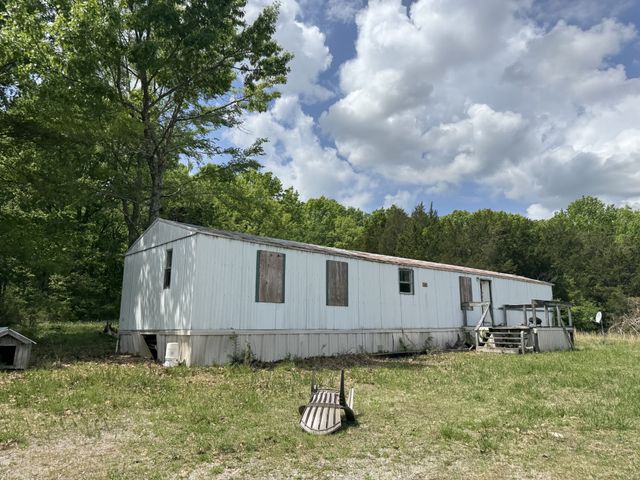 2099 Gentle Rd, Lewisburg, TN 37091