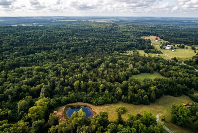 2099 Gentle Rd, Lewisburg, TN 37091