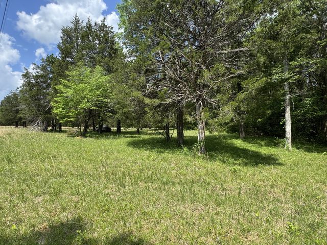 2099 Gentle Rd, Lewisburg, TN 37091