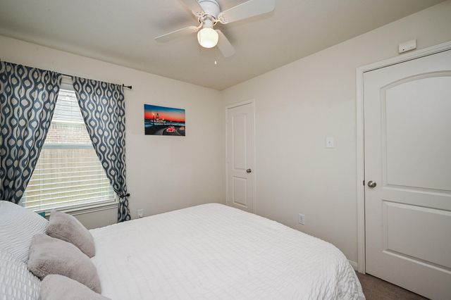 4815 Monarch Falls Lane, Richmond, TX 77469