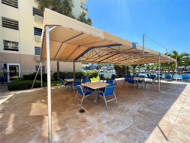 220 Kings Point Drive 502, Sunny Isles Beach, FL 33160