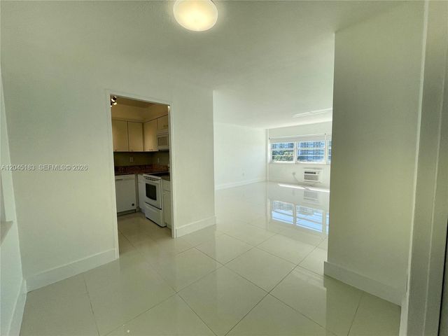 220 Kings Point Drive 502, Sunny Isles Beach, FL 33160