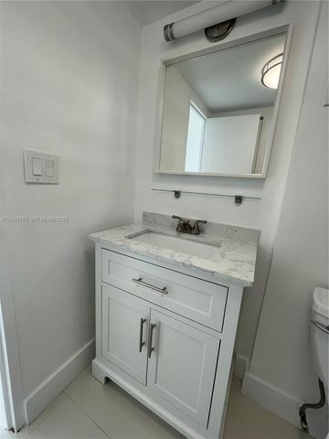 220 Kings Point Drive 502, Sunny Isles Beach, FL 33160
