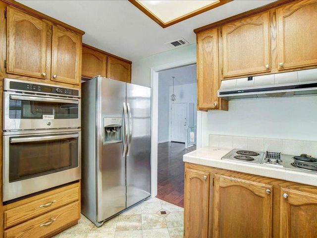 141 Winterstein Dr, Folsom, CA 95630