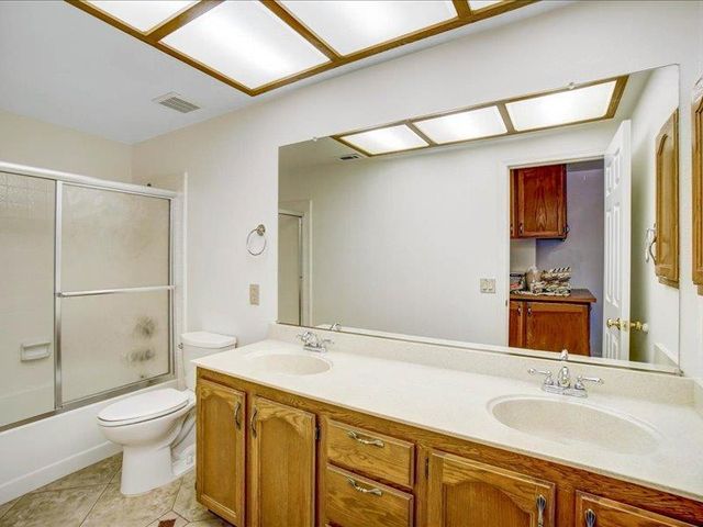 141 Winterstein Dr, Folsom, CA 95630