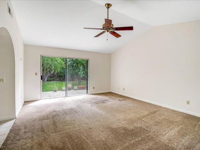 141 Winterstein Dr, Folsom, CA 95630