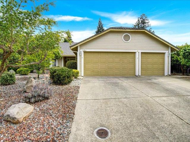 141 Winterstein Dr, Folsom, CA 95630