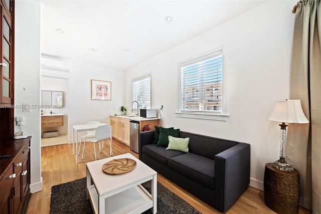 36 Phoenetia Ave, Coral Gables, FL 33134