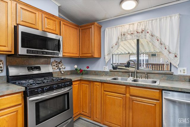 8536 Kern Canyon 255, Bakersfield, CA 93306