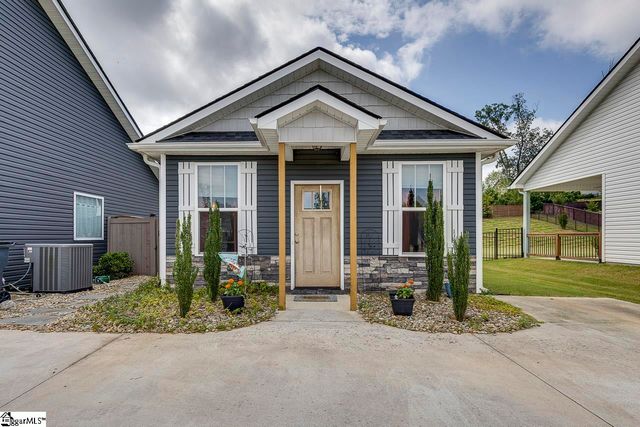 7 Judge Looper Court, Travelers Rest, SC 29690