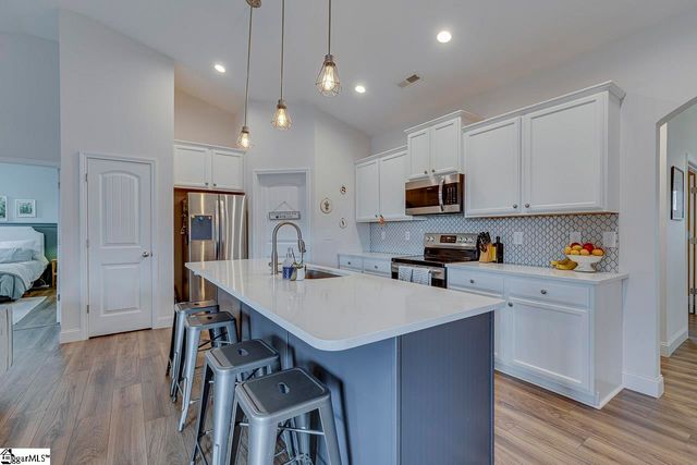 7 Judge Looper Court, Travelers Rest, SC 29690