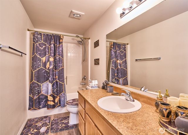 2660 NE Old Belfair Highway, Belfair, WA 98528