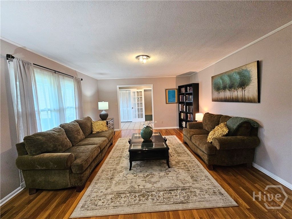 Image 6 of property listing at 160 Edgewood Drive, Athens, GA 30606