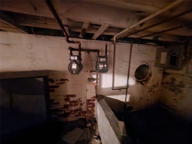 646 E 8TH Street, Erie, PA 16503