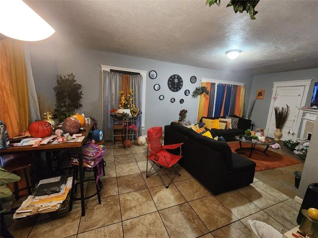 646 E 8TH Street, Erie, PA 16503