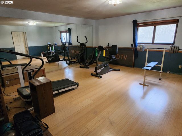 41214 Matt Kampy Rd, Seaside, OR 97138