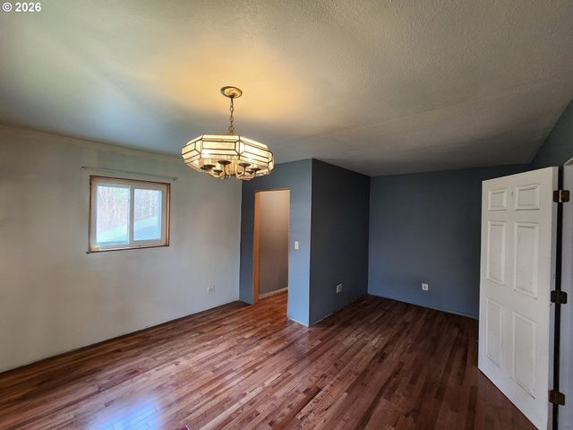 41214 Matt Kampy Rd, Seaside, OR 97138
