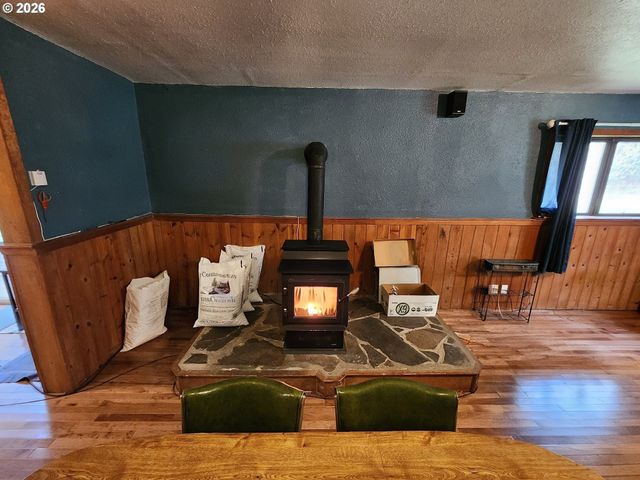 41214 Matt Kampy Rd, Seaside, OR 97138