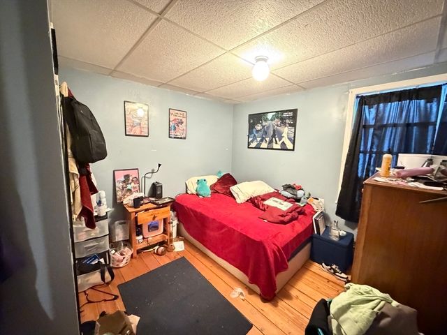 582 Cambridge St, Fall River, MA 02721