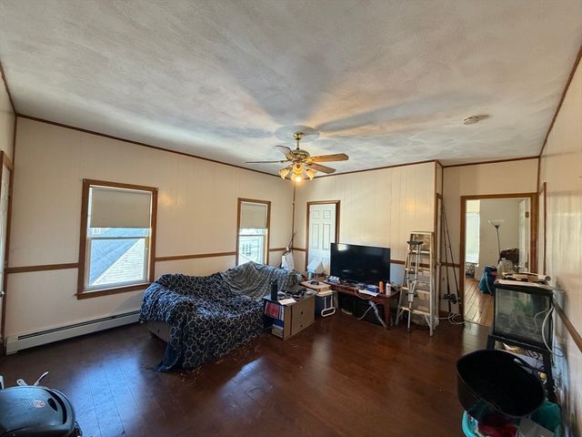 582 Cambridge St, Fall River, MA 02721