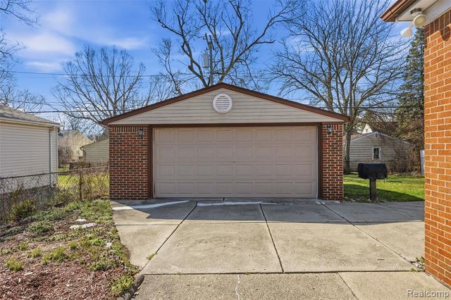 24411 Princeton Street, Dearborn, MI 48124