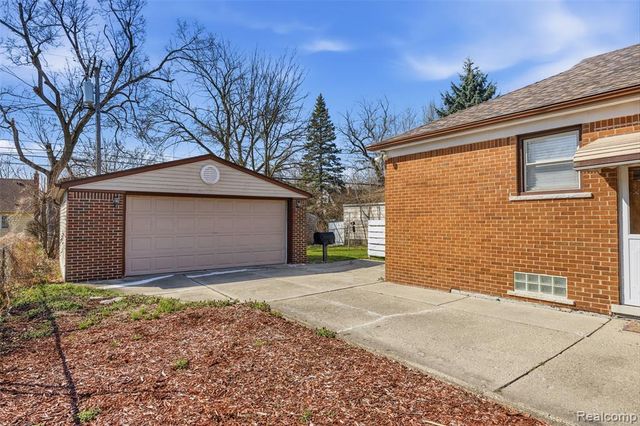 24411 Princeton Street, Dearborn, MI 48124