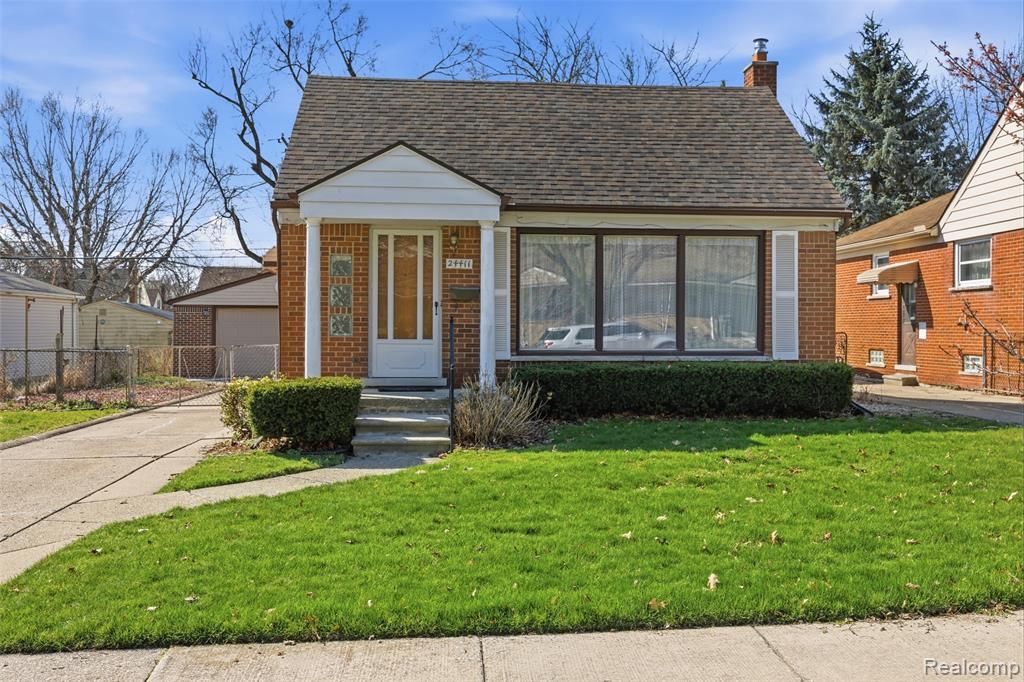 24411 Princeton Street, Dearborn, MI 48124