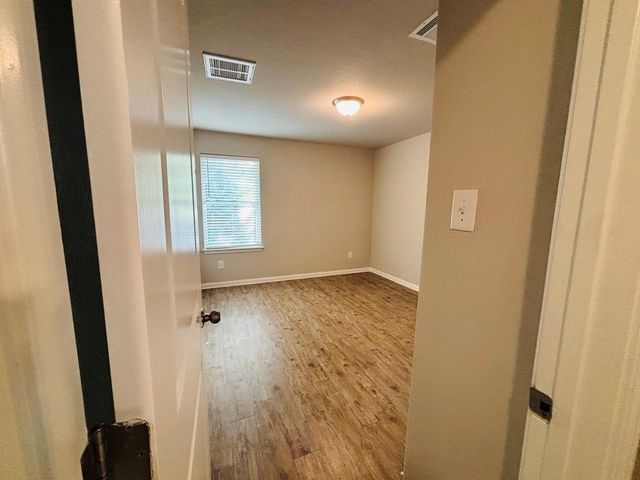 1305 Bear Peak LN, Pflugerville, TX 78660