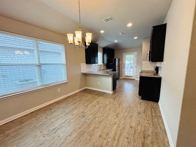 1305 Bear Peak LN, Pflugerville, TX 78660