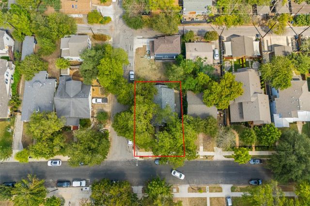 712 Harris Ave 1, Austin, TX 78705