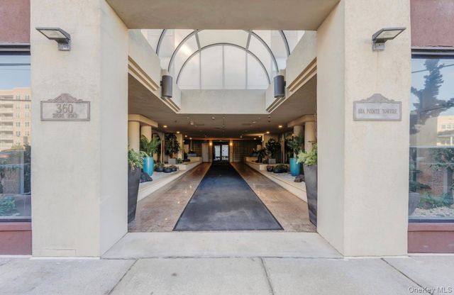 360 Shore Road 3H, Long Beach, NY 11561