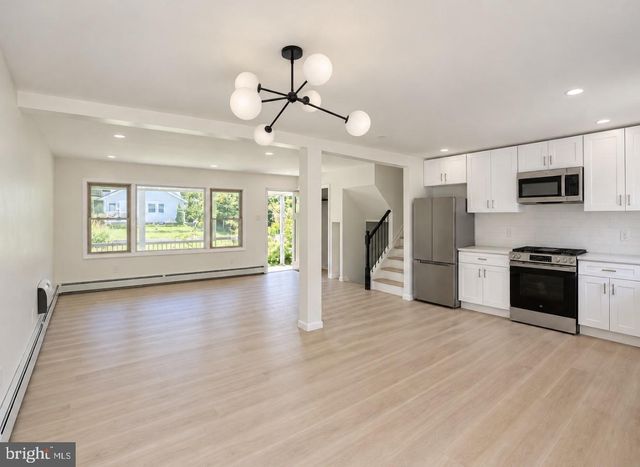 412 NEW JERSEY RD, Browns Mills, NJ 08015