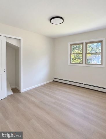 412 NEW JERSEY RD, Browns Mills, NJ 08015