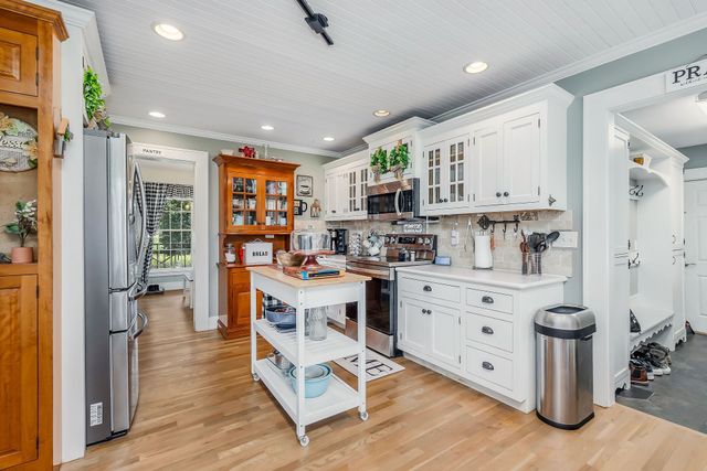 368 Bennett Rd, Sparta, TN 38583