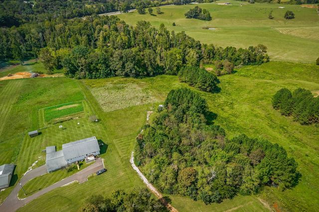 368 Bennett Rd, Sparta, TN 38583