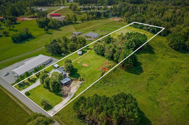 368 Bennett Rd, Sparta, TN 38583