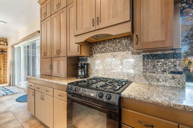 22950 Henry Road, Desert Hot Springs, CA 92241