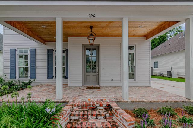2736 Pointe-marie Dr, Baton Rouge, LA 70820