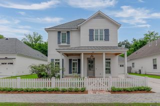 2736 Pointe-marie Dr, Baton Rouge, LA 70820