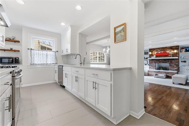 408 W 60TH Terrace, Kansas City, MO 64113