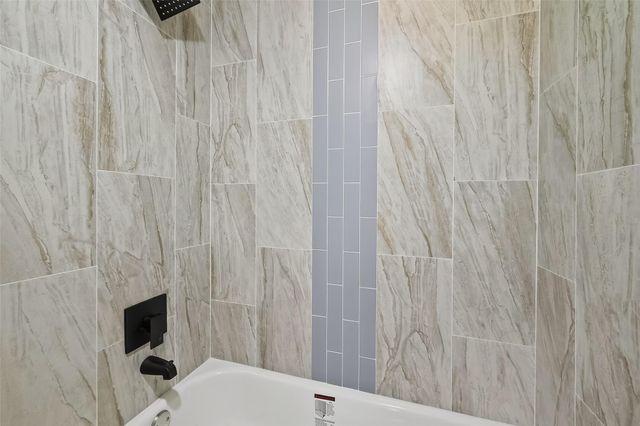 2238 Sentinal Oaks Street, Sugar Land, TX 77478