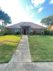2525 Widgeon Way, Mesquite, TX 75181