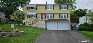 14 Cadwell Court 2 floor, New Britain, CT 06053