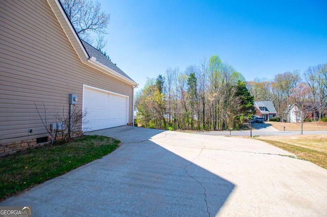 203 Central Heights Drive, Carrollton, GA 30116