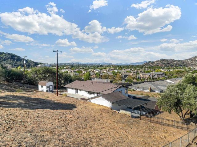 3161 Shue Place, Escondido, CA 92027