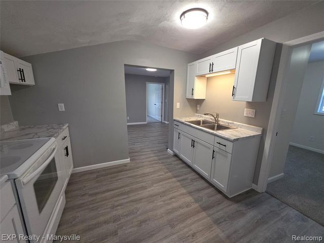 1509 Lincoln Avenue, Port Huron, MI 48060