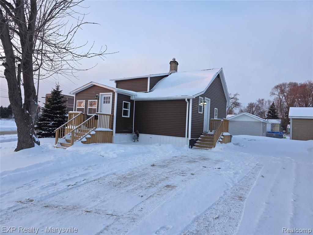 1509 Lincoln Avenue, Port Huron, MI 48060